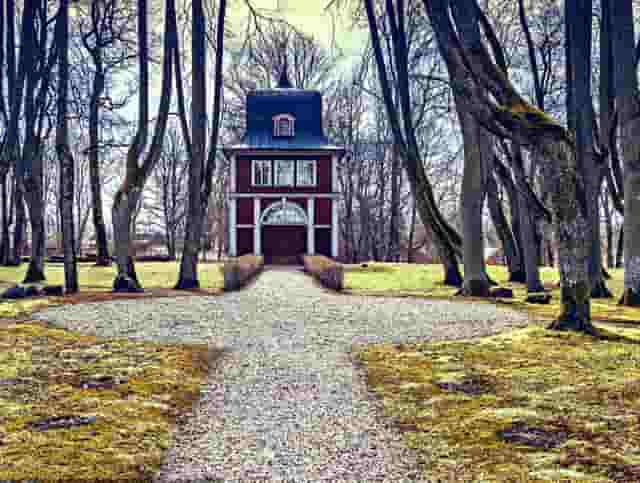 梦见坐车小男孩躺在我的位置上