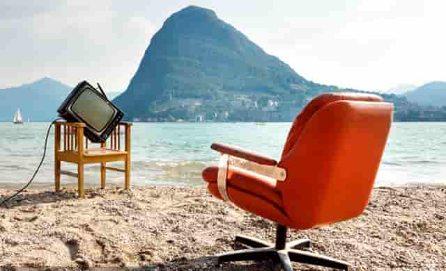 AI厂格拉苏蒂原创偏心月腕表